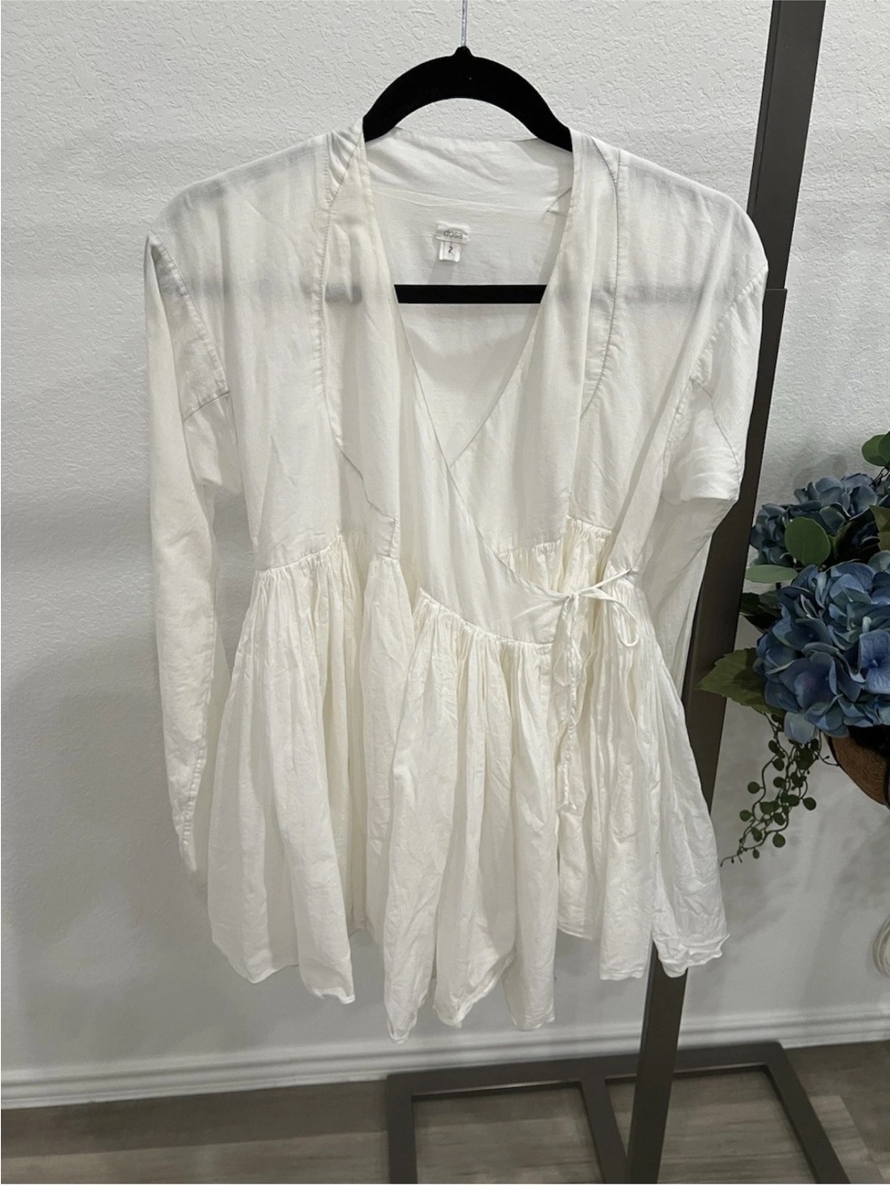 Women's White Wrap Peplum Top - Unbranded
